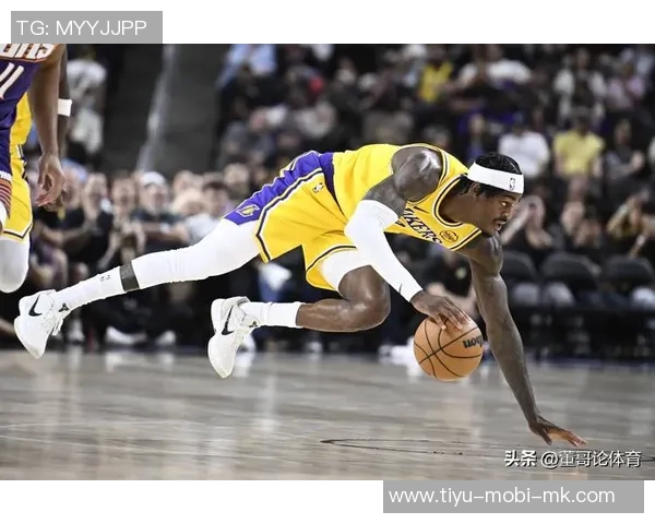 皮尔斯批评湖人最后4分钟表现称其智商低下难以赢得季后赛系列赛