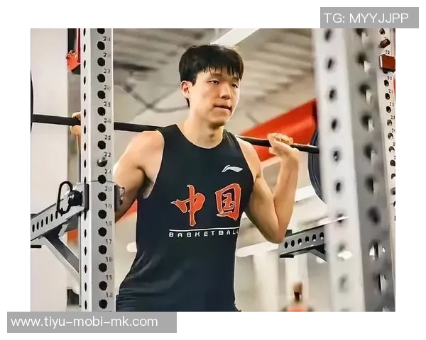 杨瀚森每次触球引观众欢呼应该将比赛用球归他所有